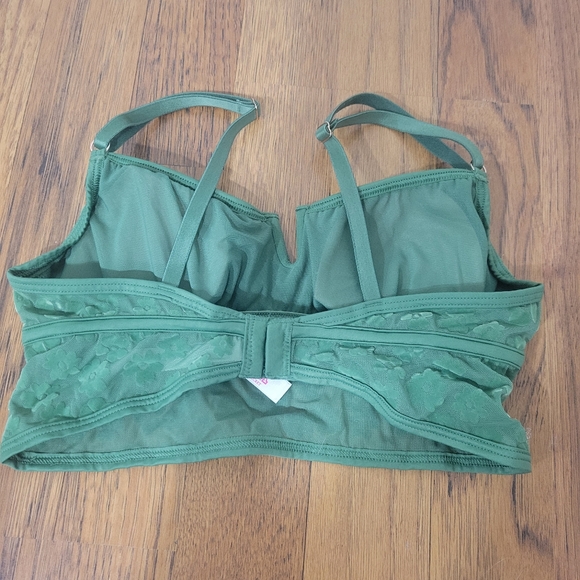 Victoria Secret Pink Floral Green Bralette size small - Picture 2 of 3